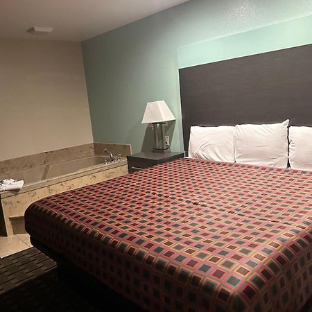 Scottish Inns White Settlement Екстериор снимка