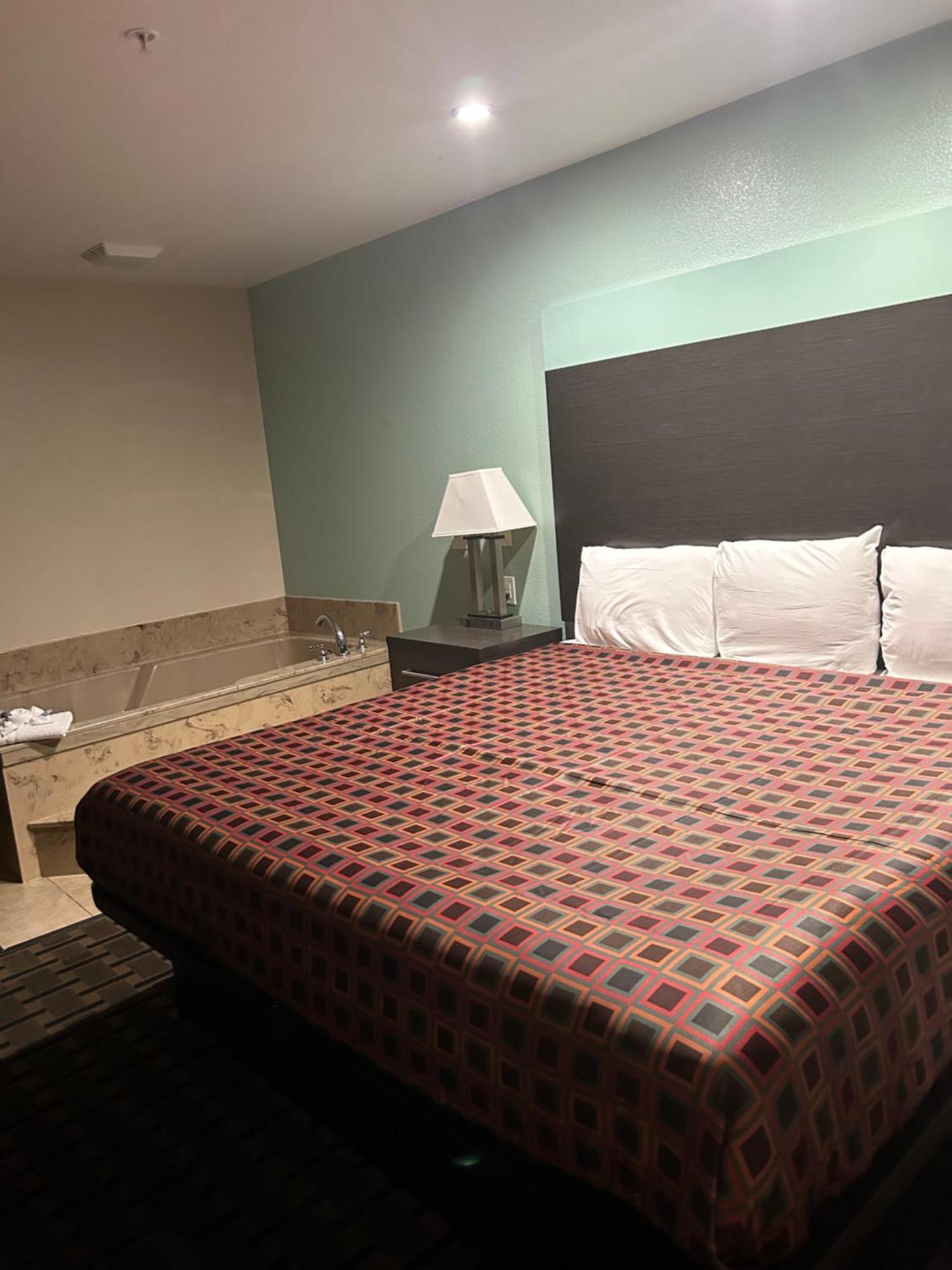 Scottish Inns White Settlement Екстериор снимка